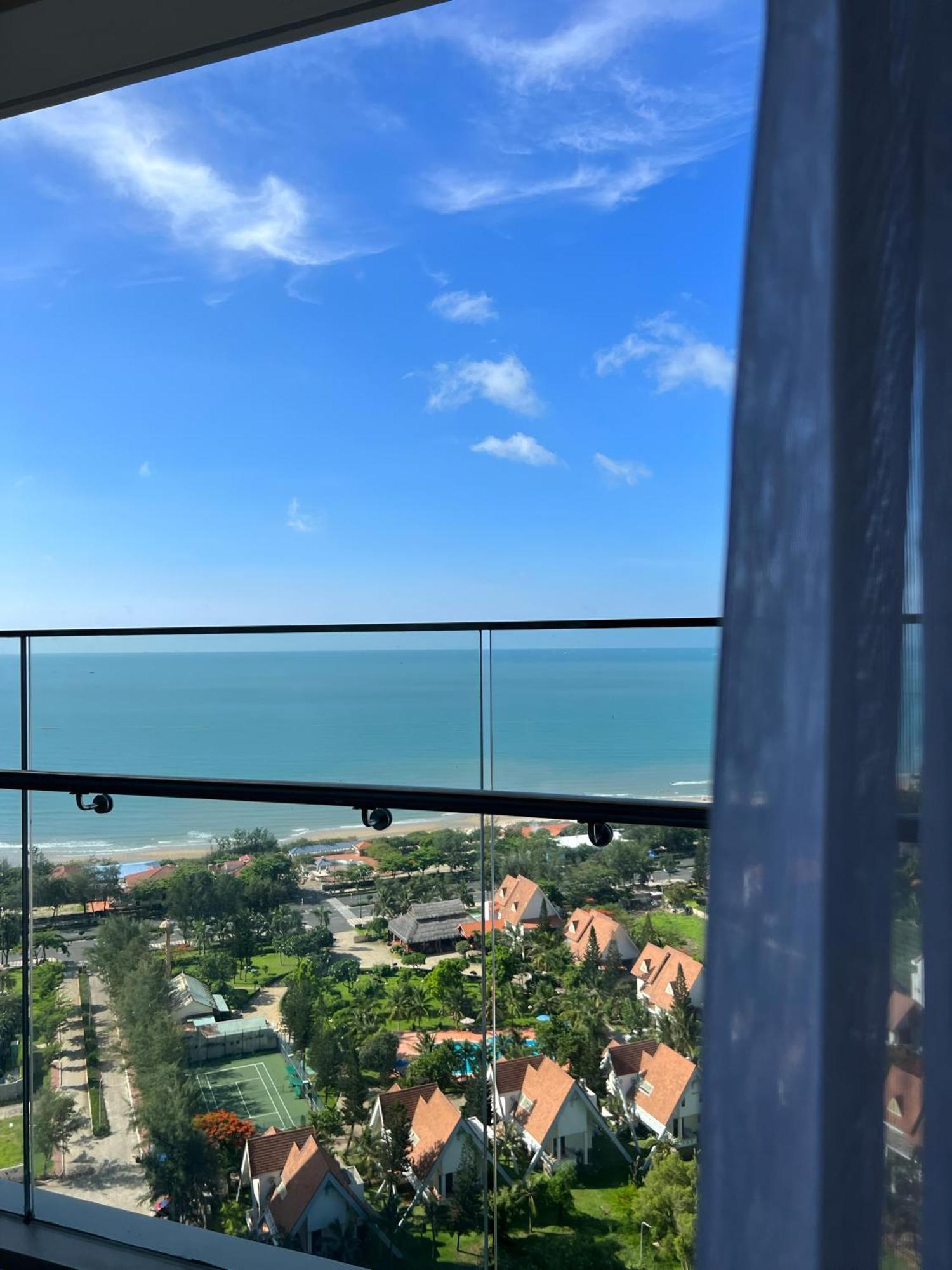 Infinity Pool Luxury Apartment The Song Вунгтау Екстер'єр фото